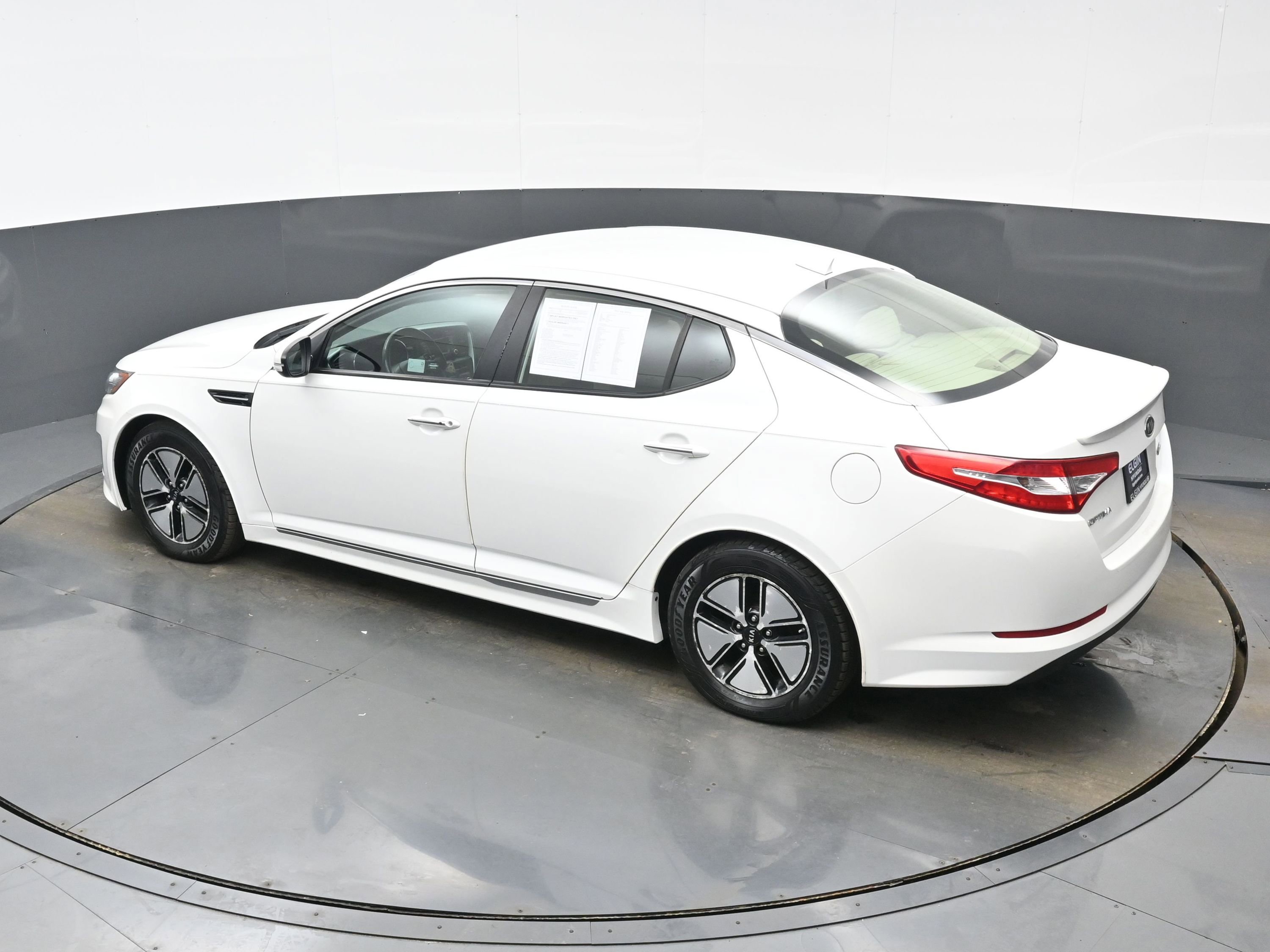 Used 2012 Kia Optima Hybrid w/ Hybrid Convenience Pkg image 34