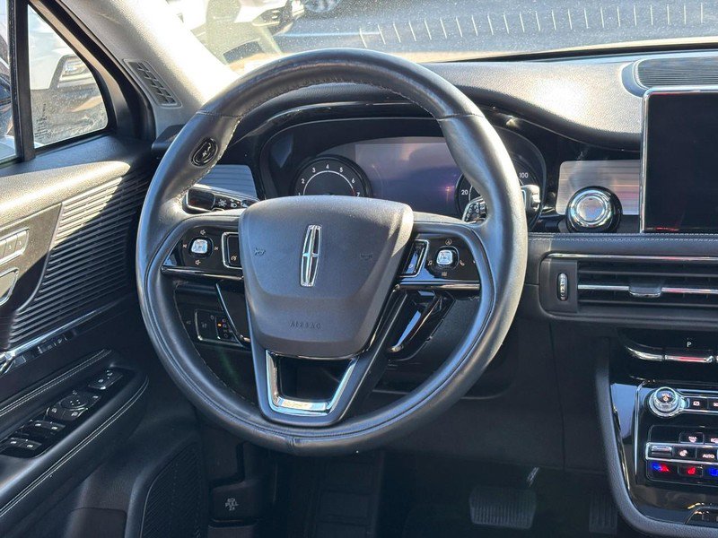 Certified 2022 Lincoln Corsair AWD w/ Premium Package image 12