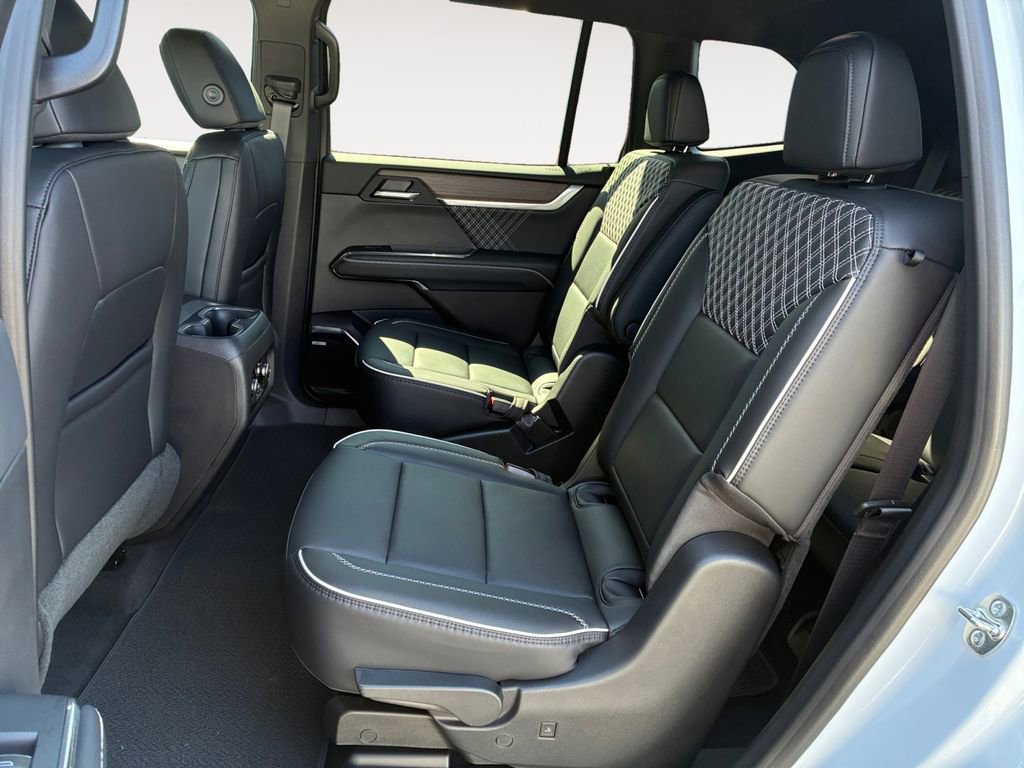 New 2026 GMC Acadia Denali w/ Super Cruise Package FWD image 13