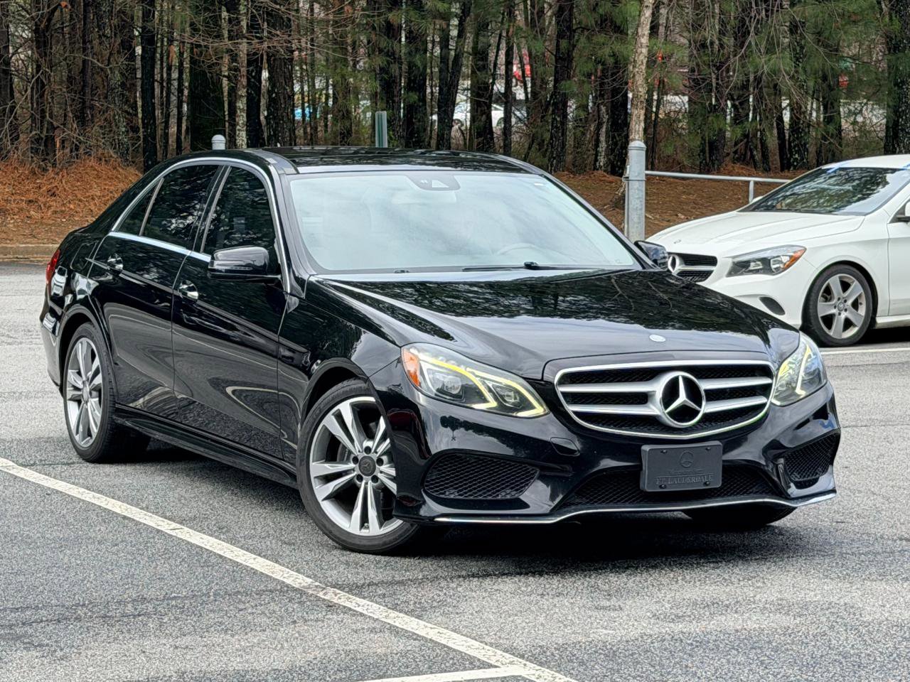 Used 2014 Mercedes-Benz E 350 Sedan image 3