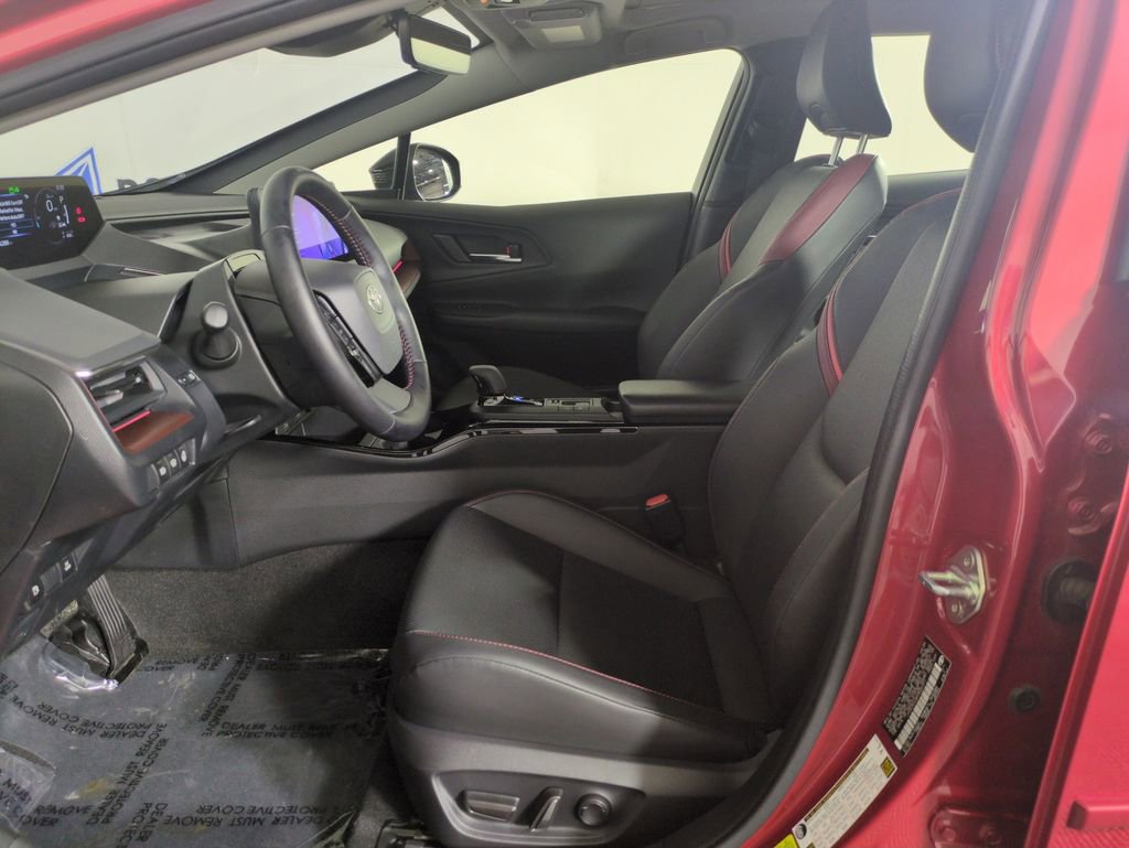 Used 2024 Toyota Prius Prime FWD image 12