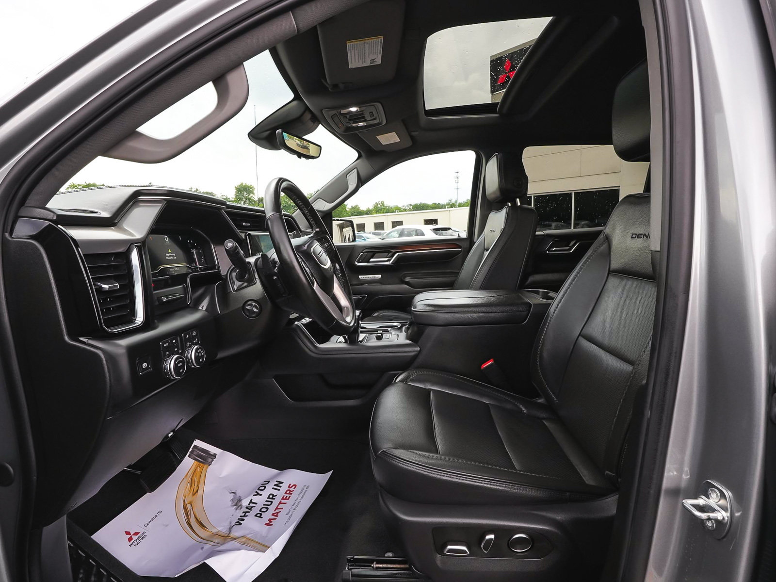 Used 2024 GMC Sierra 1500 Denali w/ Denali Reserve Package AWD/4WD image 34