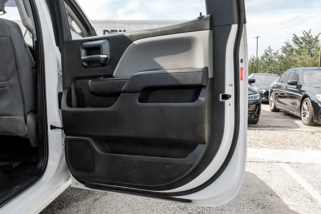 Used 2018 Chevrolet Silverado 1500 W/T w/ Trailering Package AWD/4WD image 38
