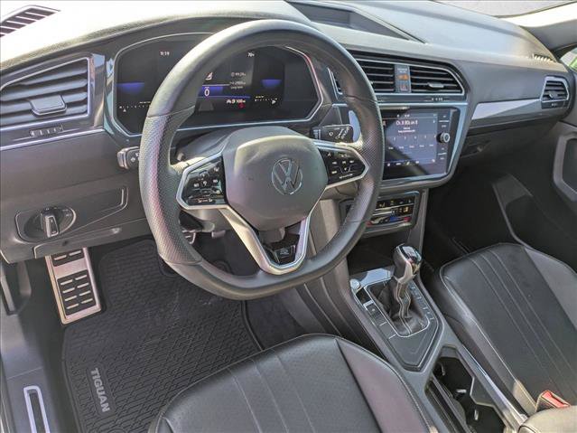 Used 2022 Volkswagen Tiguan SE R-Line image 10