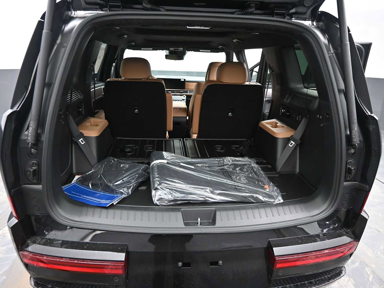 New 2026 Hyundai Santa Fe Calligraphy image 13