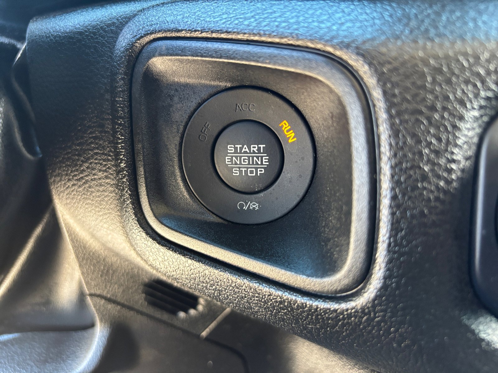 Used 2024 Jeep Wrangler Willys image 30