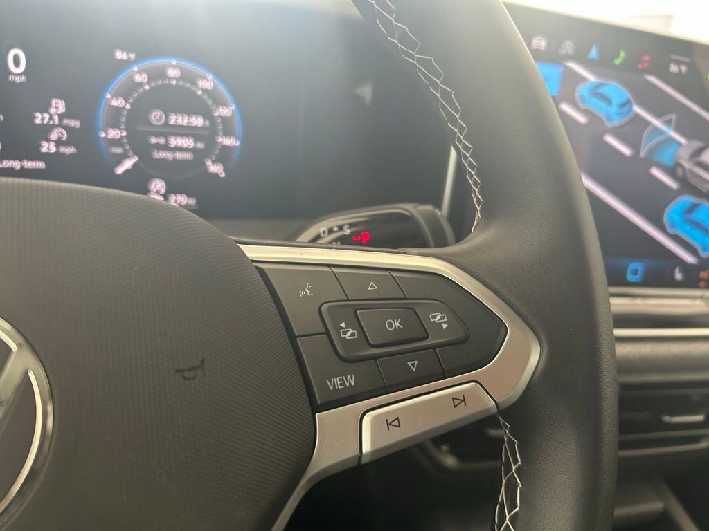 Used 2025 Volkswagen Tiguan S image 21