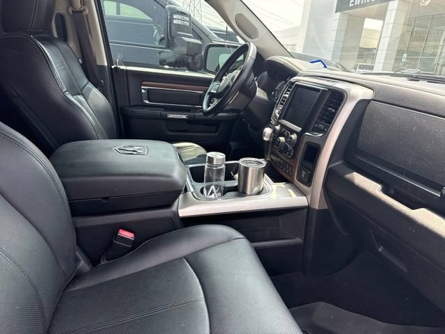 Used 2017 RAM 1500 Laramie w/ Convenience Group AWD/4WD image 9