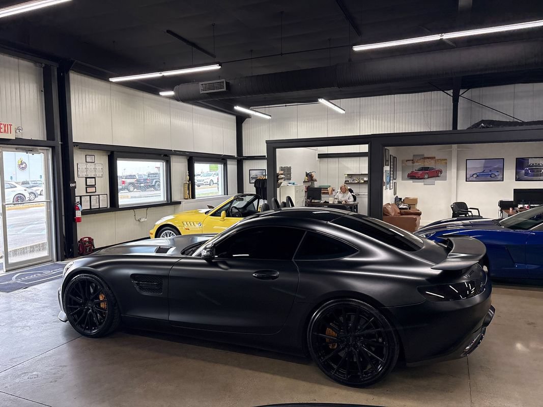 Used 2016 Mercedes-Benz AMG GT S w/ Exclusive Interior Package image 7