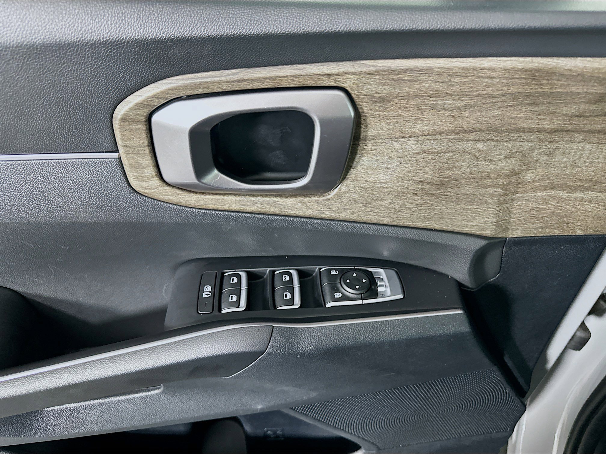 Used 2023 Kia Sorento EX image 15