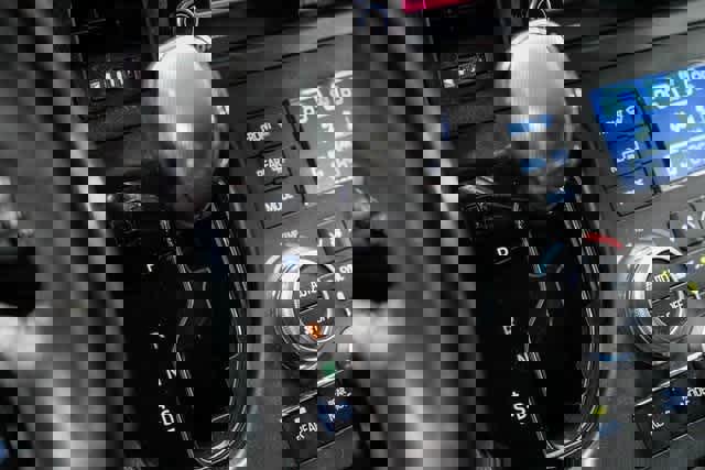 Used 2020 Toyota Sienna SE image 21