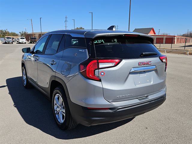 Certified 2024 GMC Terrain SLE image 3