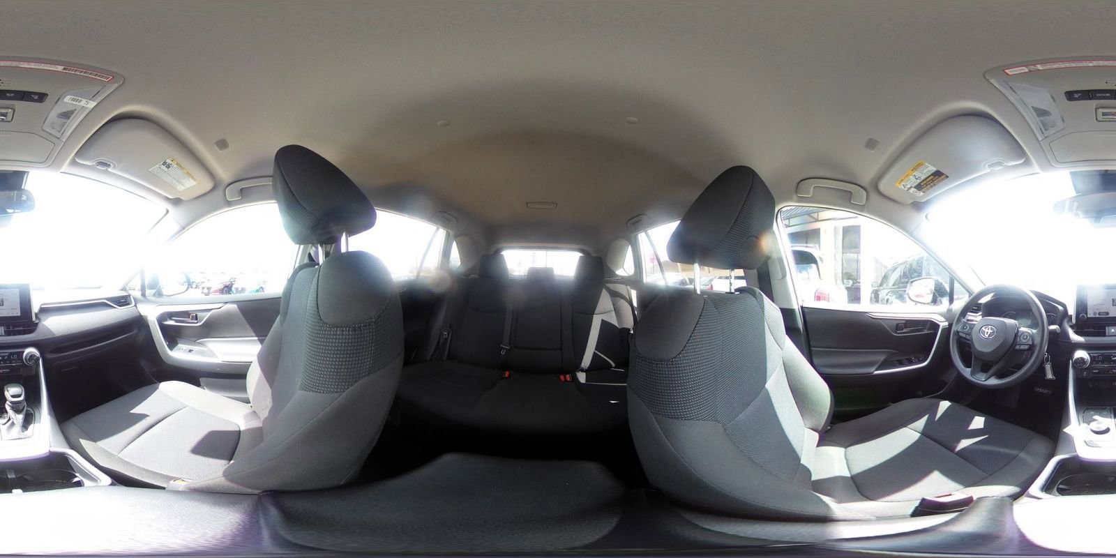 Used 2025 Toyota RAV4 LE image 41