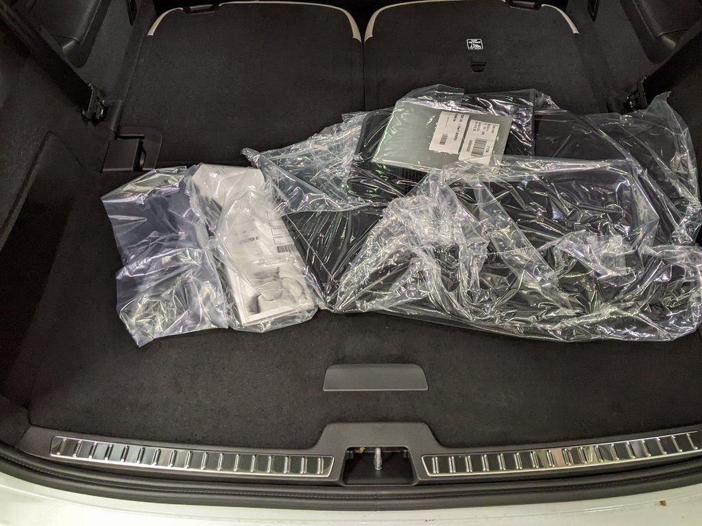 New 2026 Volvo XC90 B6 Plus w/ Protection Package Premier image 27