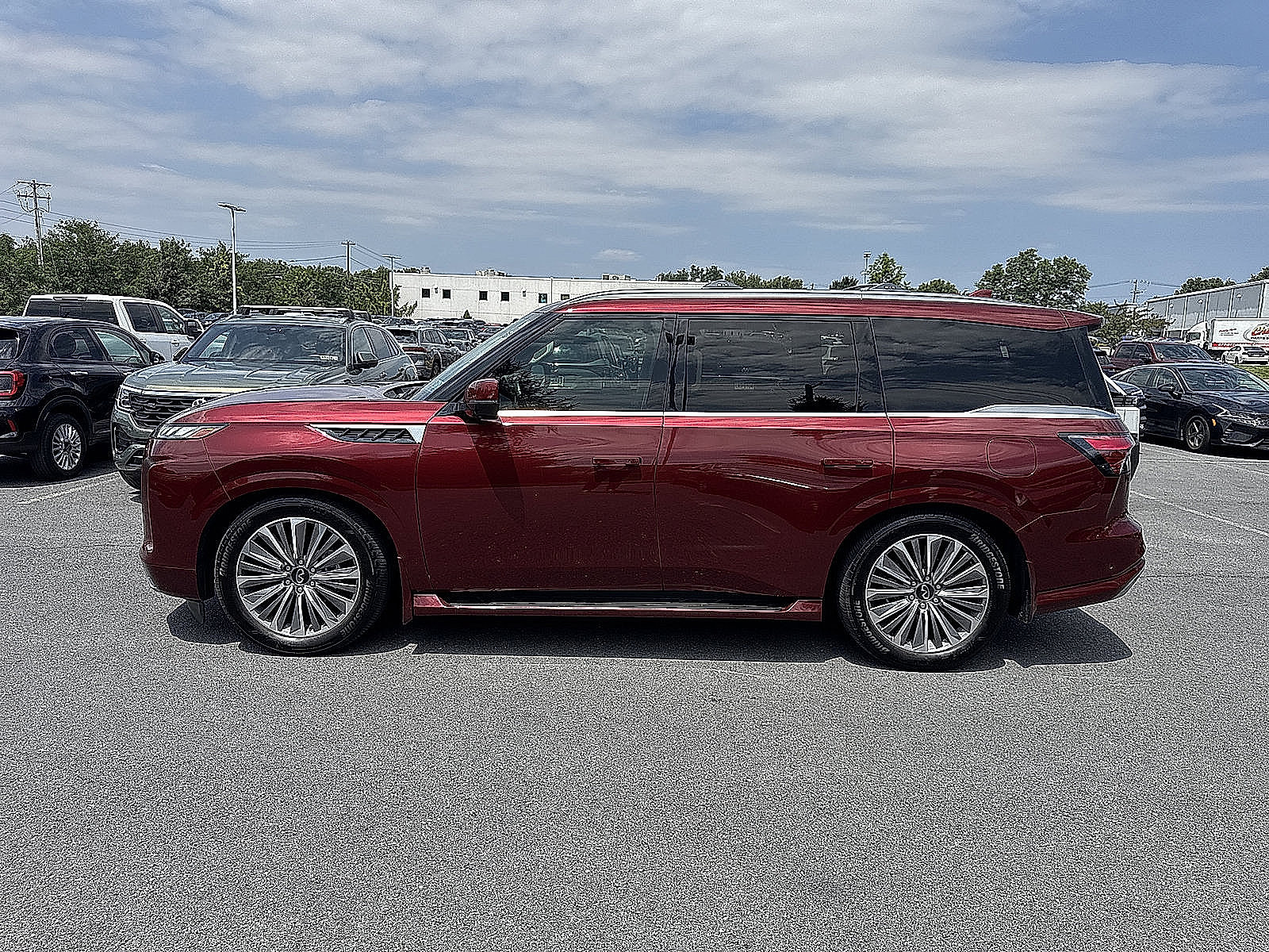 Certified 2025 INFINITI QX80 Sensory w/ Exterior Package AWD/4WD image 34