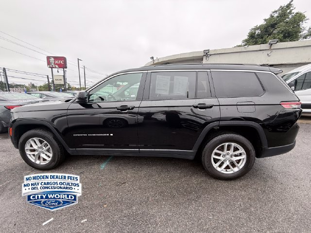 Used 2024 Jeep Grand Cherokee L Laredo RWD image 3