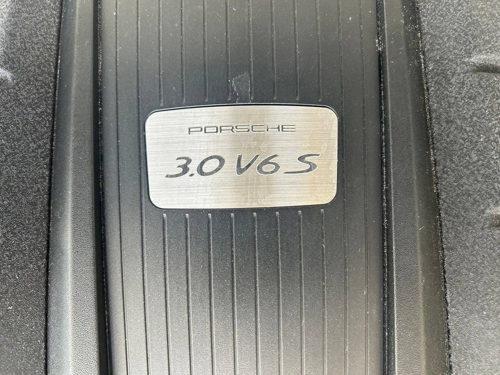Used 2021 Porsche Macan S AWD/4WD image 14