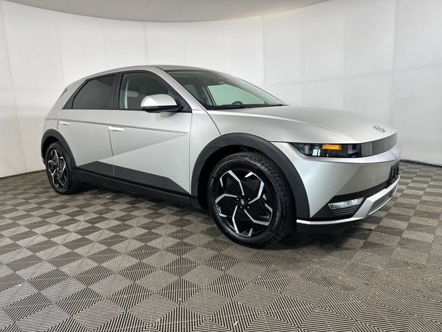 Used 2024 Hyundai Ioniq 5 SEL image 2