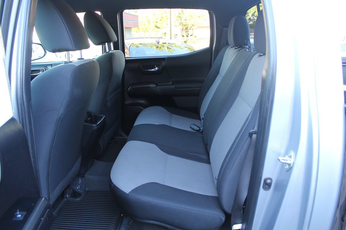 Used 2021 Toyota Tacoma TRD Sport w/ Technology Package AWD/4WD image 26