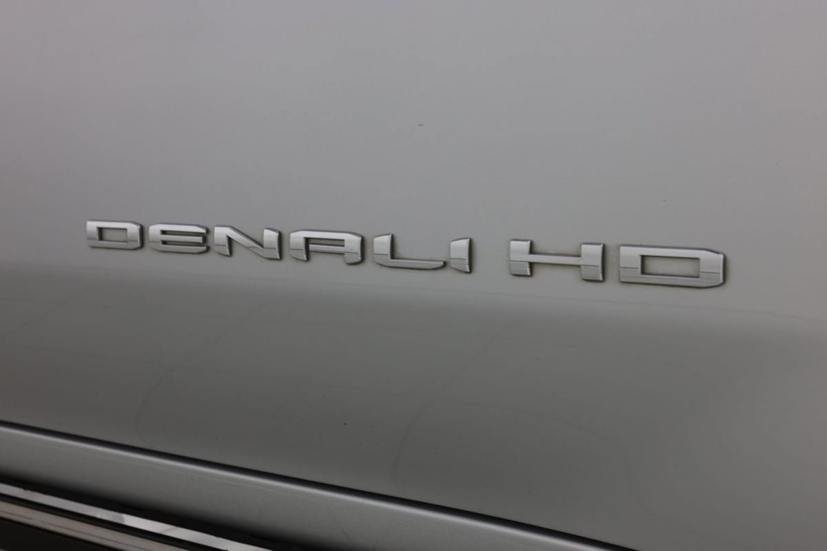 Used 2022 GMC Sierra 2500 Denali w/ Denali Ultimate Package AWD/4WD image 16