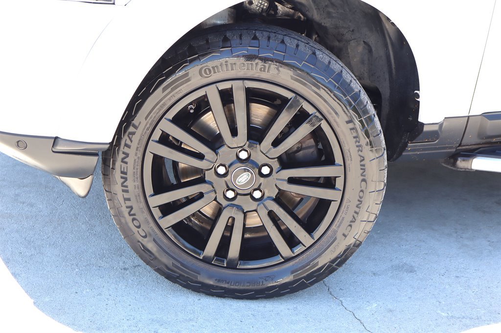 Used 2016 Land Rover LR4 HSE LUX AWD/4WD image 11