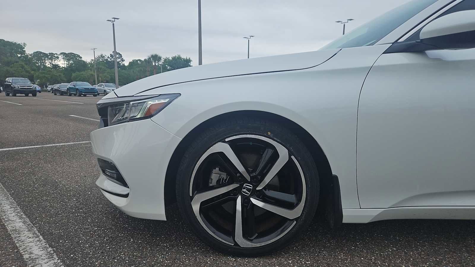 Used 2018 Honda Accord Sport image 18