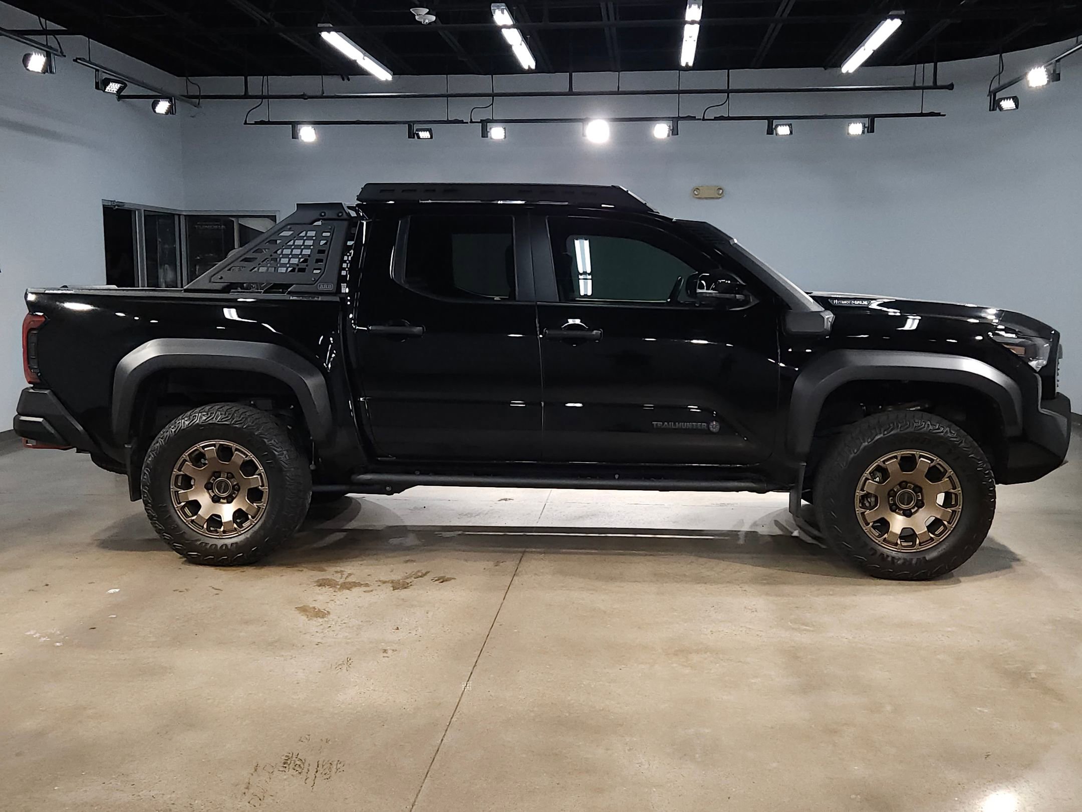 Used 2024 Toyota Tacoma 4x4 Double Cab Hybrid image 8
