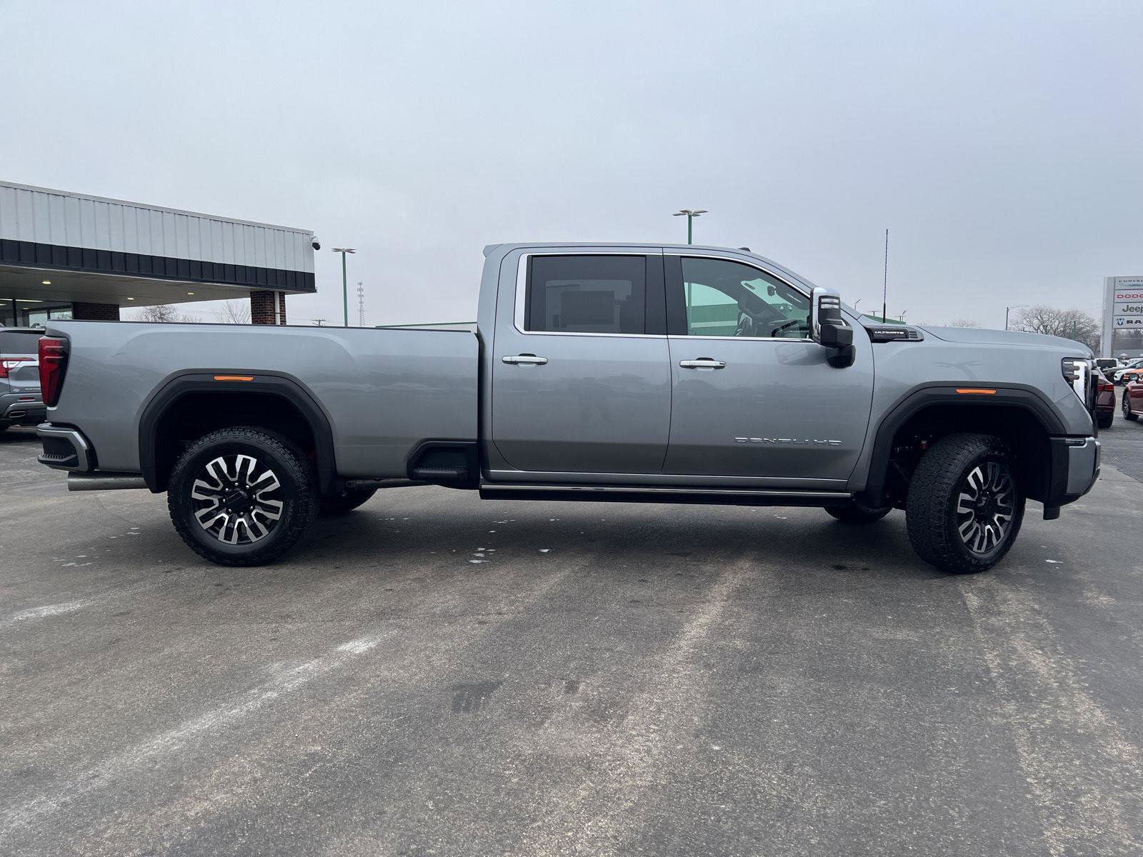 New 2026 GMC Sierra 2500 Denali Ultimate image 5