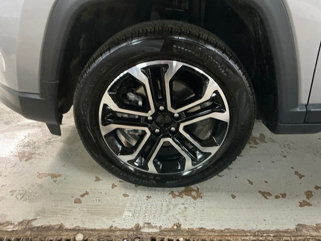 Certified 2022 Jeep Compass Limited image 11