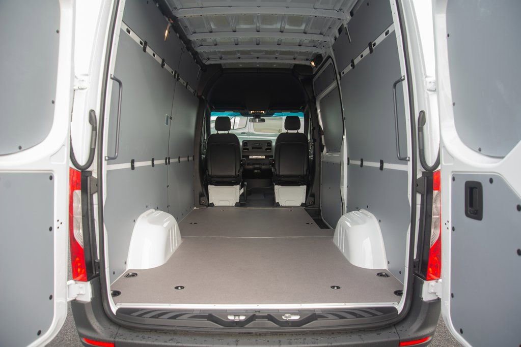 Used 2025 Mercedes-Benz Sprinter 2500 image 37