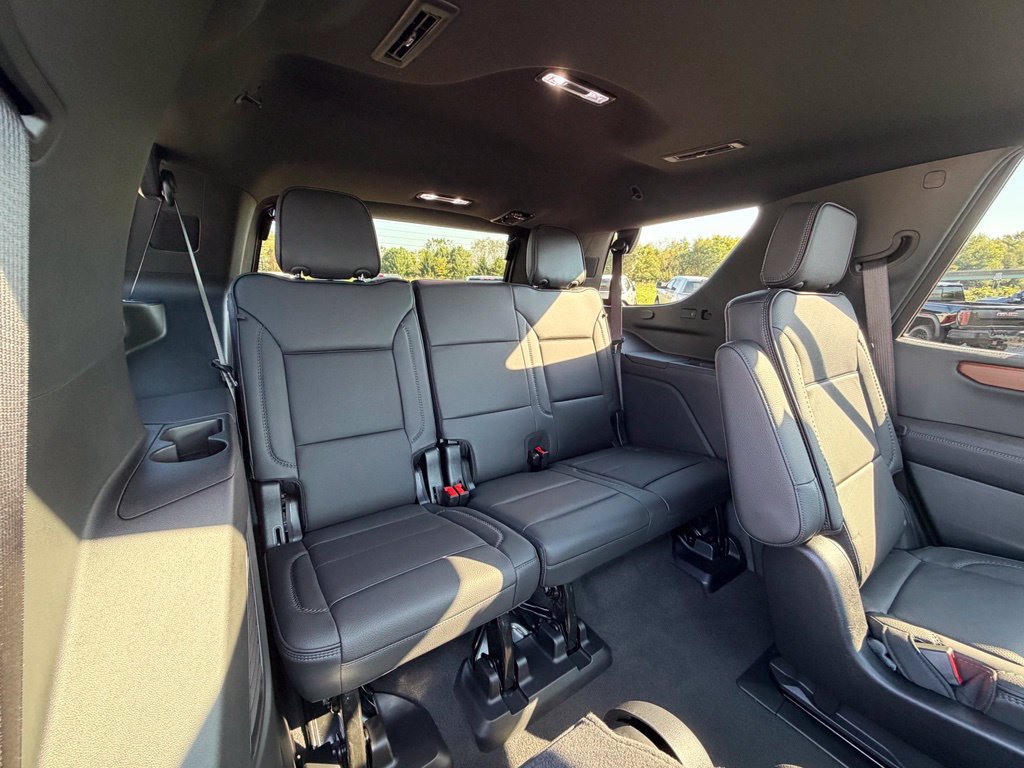Used 2026 GMC Yukon Denali w/ Sun & Power Step Package AWD/4WD image 26