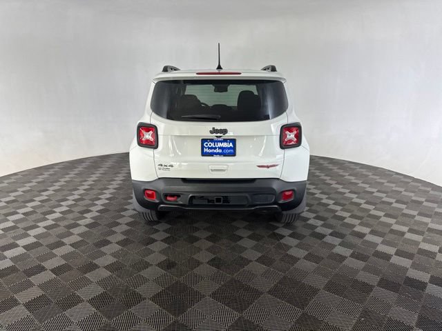 Used 2019 Jeep Renegade Trailhawk w/ Cold Weather Group II AWD/4WD image 7