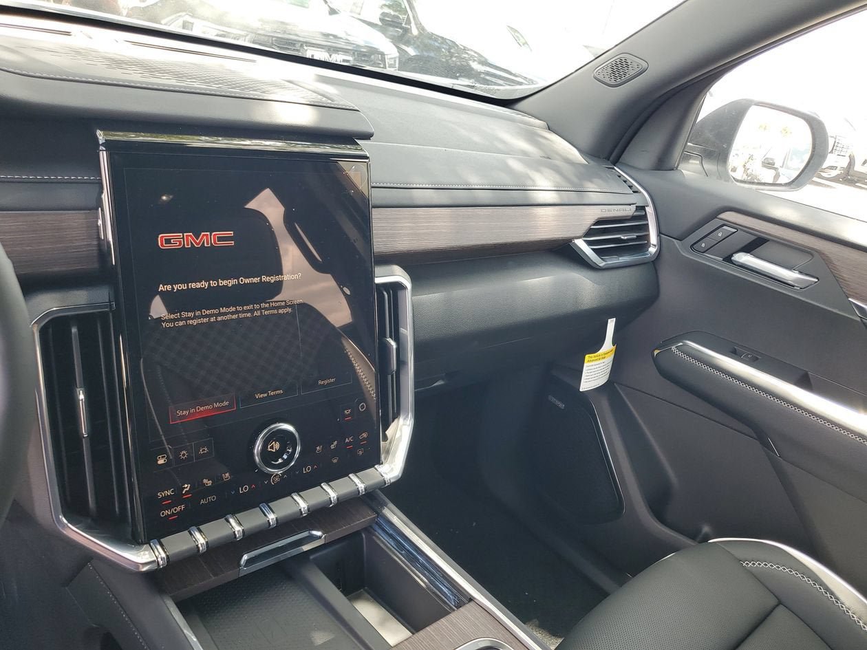 New 2026 GMC Acadia Denali w/ Super Cruise Package FWD image 26