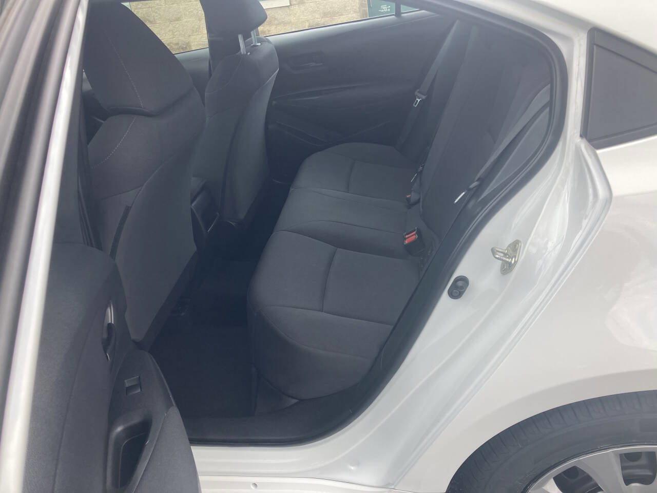 Used 2022 Toyota Corolla LE image 19
