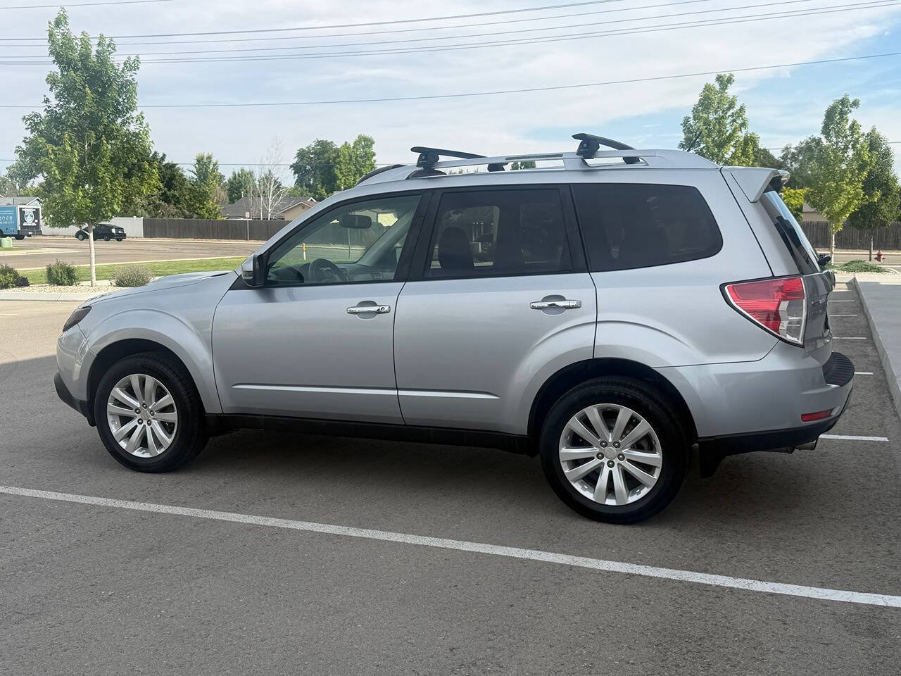 Used 2013 Subaru Forester 2.5XT Touring w/ Popular Pkg 2 AWD/4WD image 9