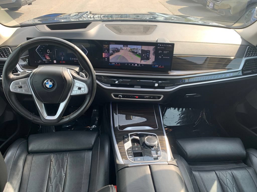 Used 2025 BMW X7 xDrive40i AWD/4WD image 9
