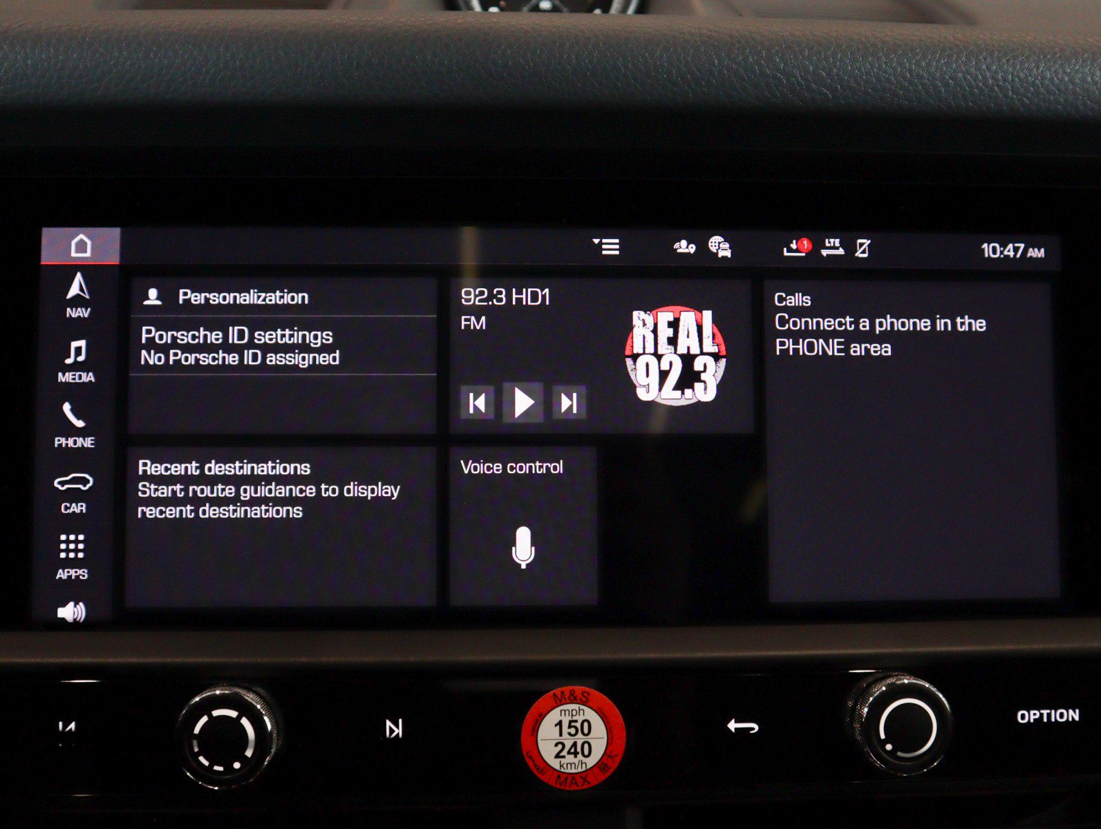 Used 2026 Porsche Macan AWD/4WD image 17