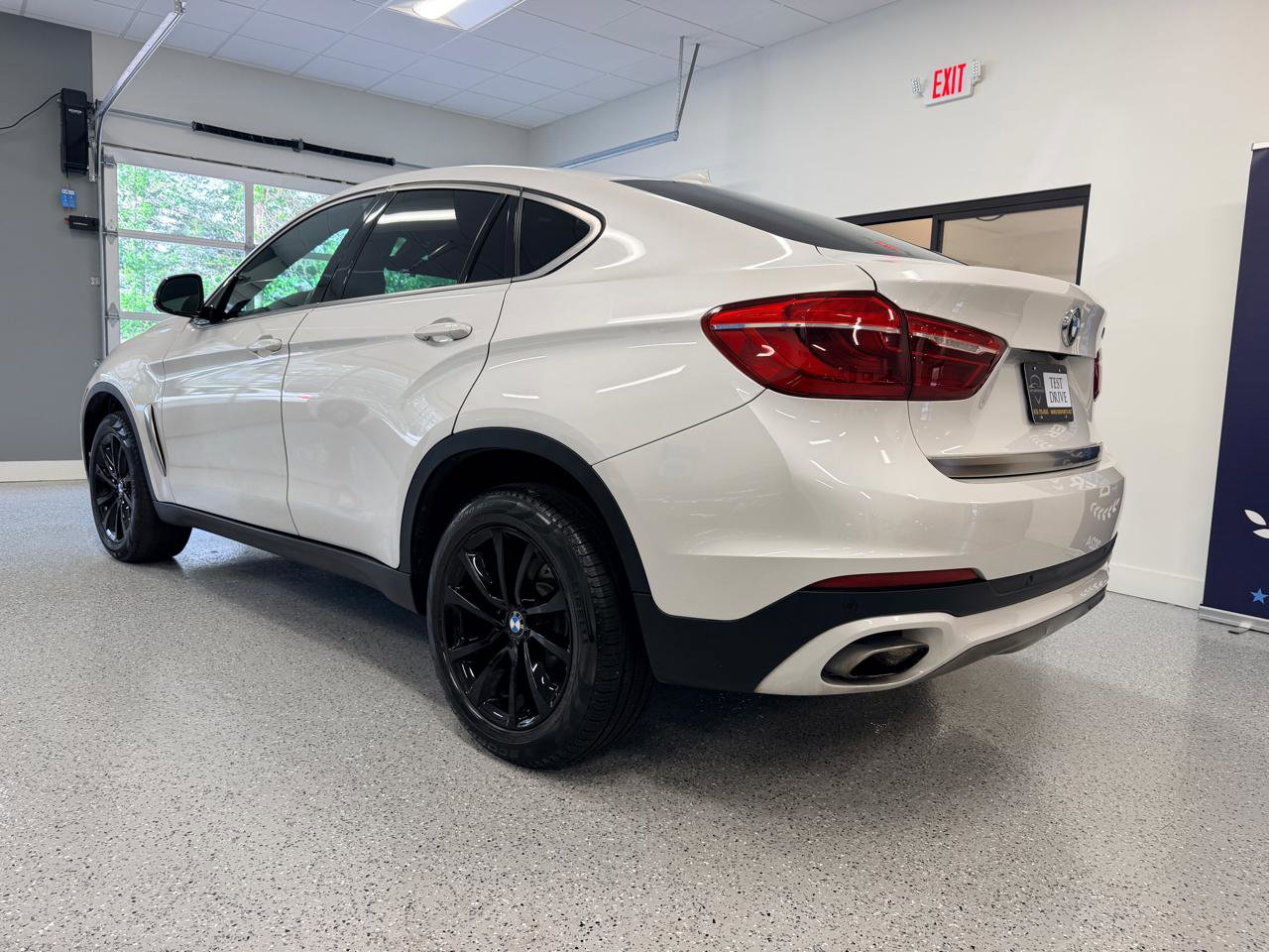 Used 2019 BMW X6 sDrive35i RWD image 5