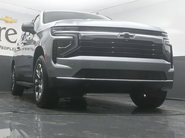New 2026 Chevrolet Suburban LS w/ LPO, Dark Essentials Package AWD/4WD image 3