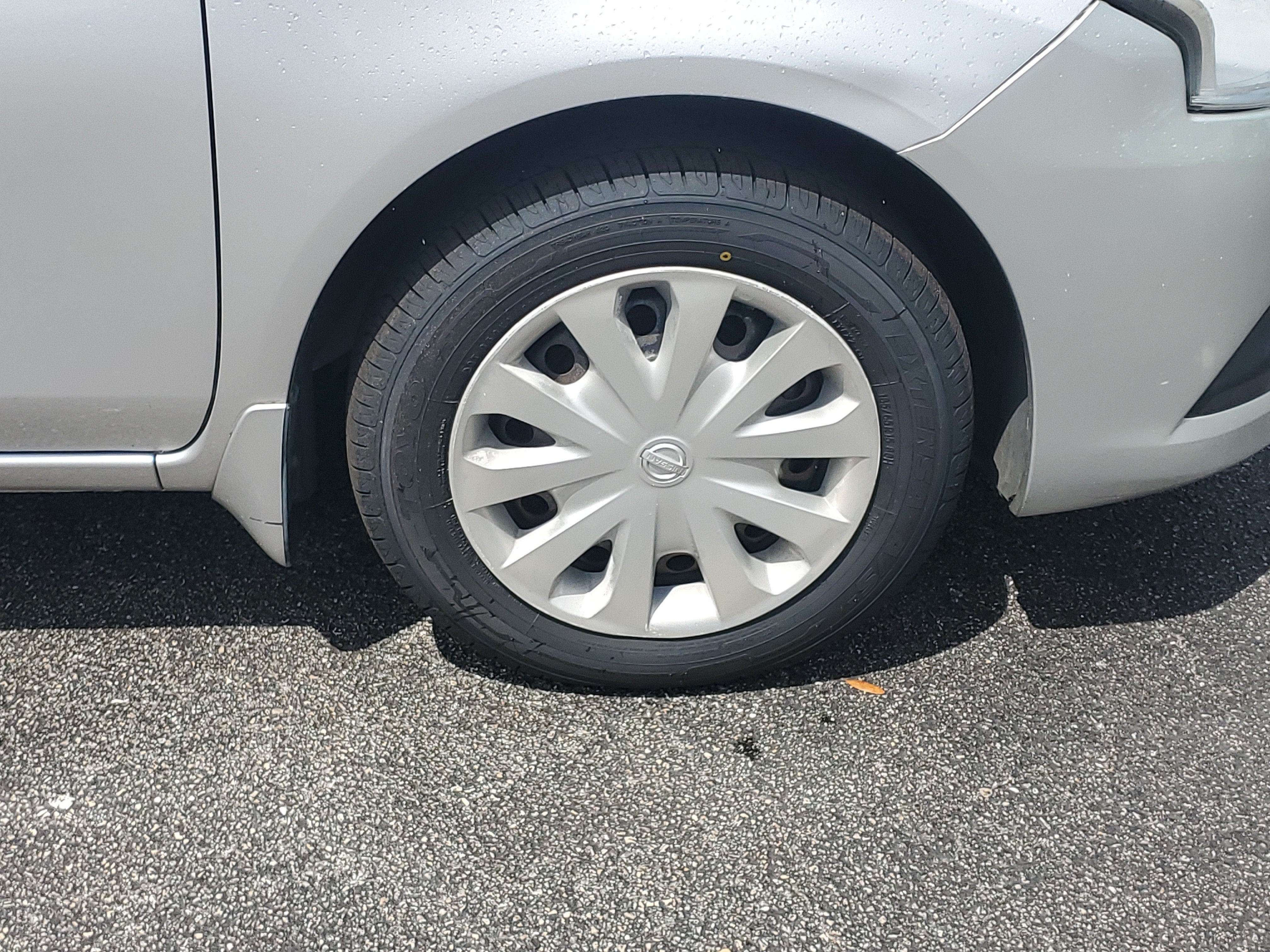 Used 2016 Nissan Versa S Plus FWD image 7