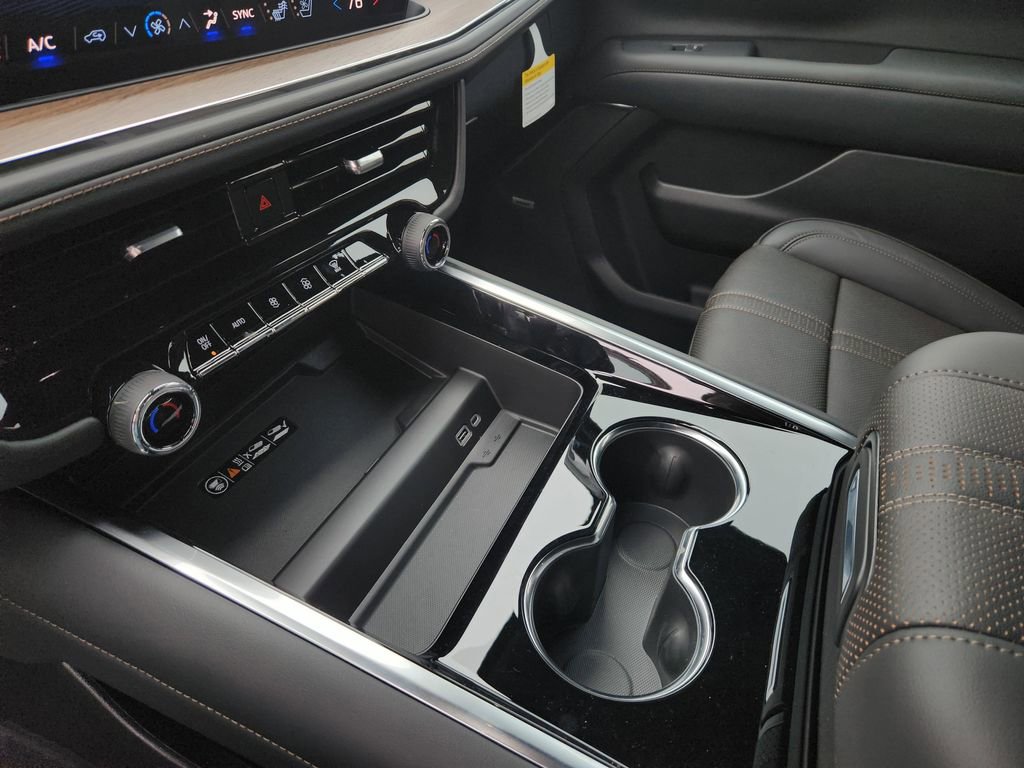 New 2026 Chevrolet Tahoe High Country w/ Sun And Tow Package image 16