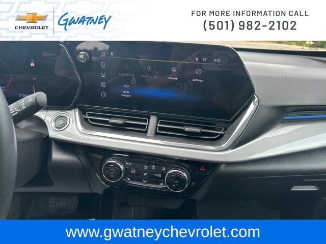 Used 2024 Chevrolet Trax LT w/ Driver Confidence Package FWD image 17