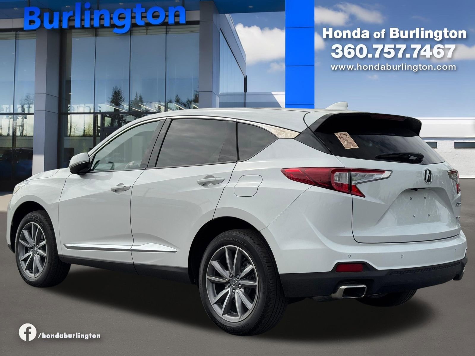 Used 2023 Acura RDX AWD w/ Technology Package image 4