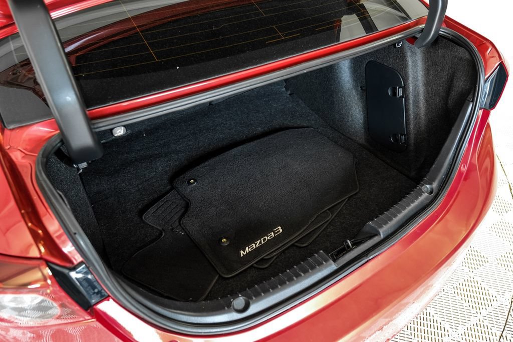 Used 2018 MAZDA MAZDA3 Touring FWD image 55