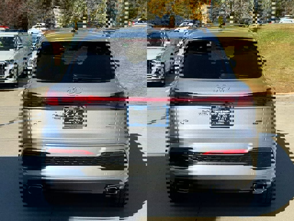 New 2025 Audi Q5 Prestige image 12