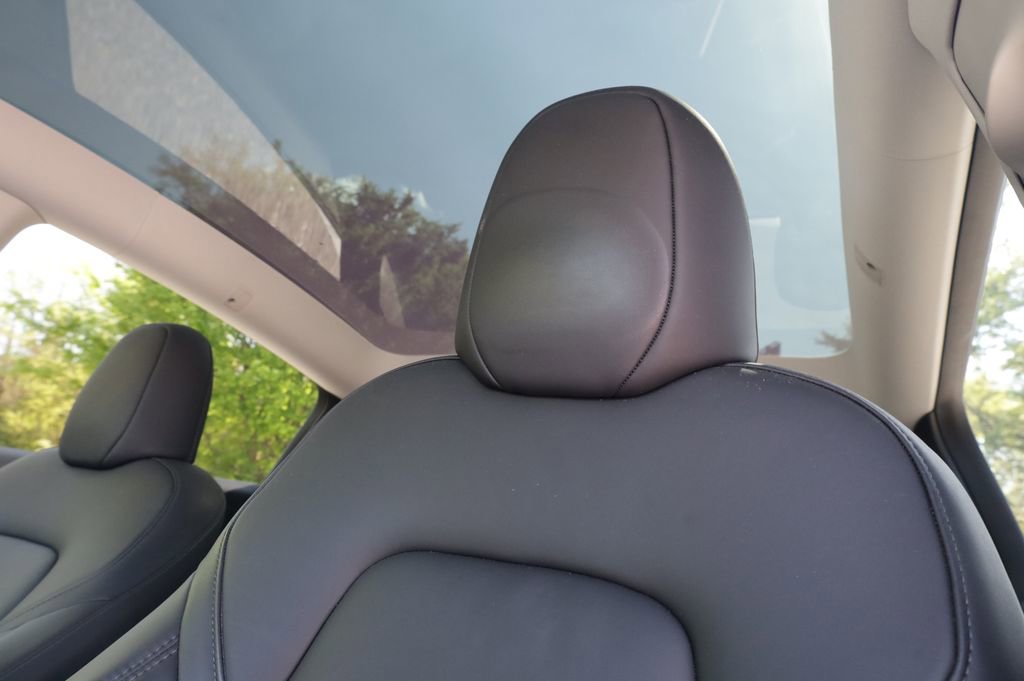 Used 2023 Tesla Model Y Long Range image 10