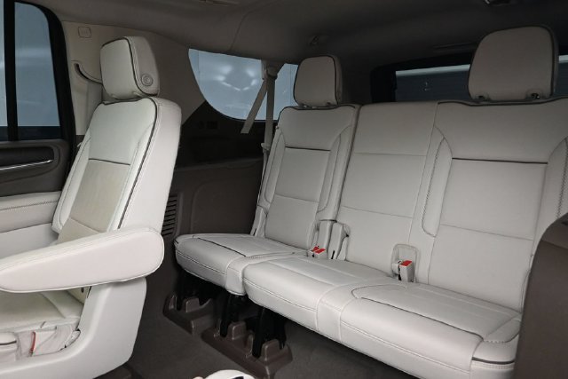 Used 2022 GMC Yukon XL Denali AWD/4WD image 24