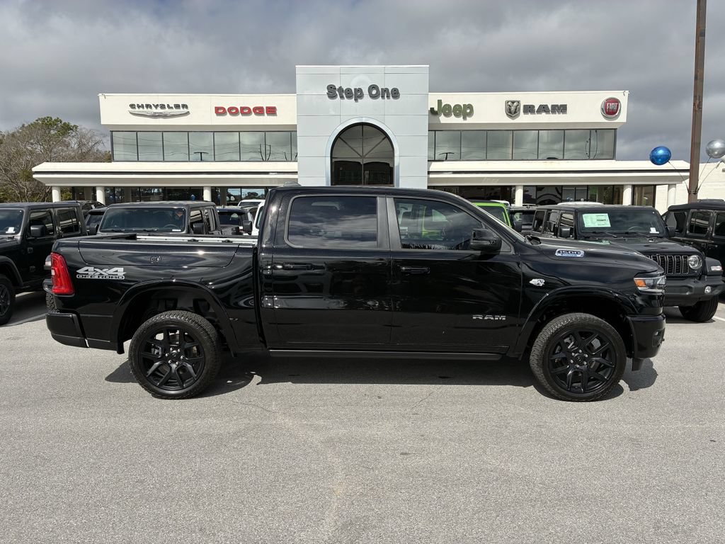New 2026 RAM 1500 Laramie w/ Laramie Preferred Package AWD/4WD image 4