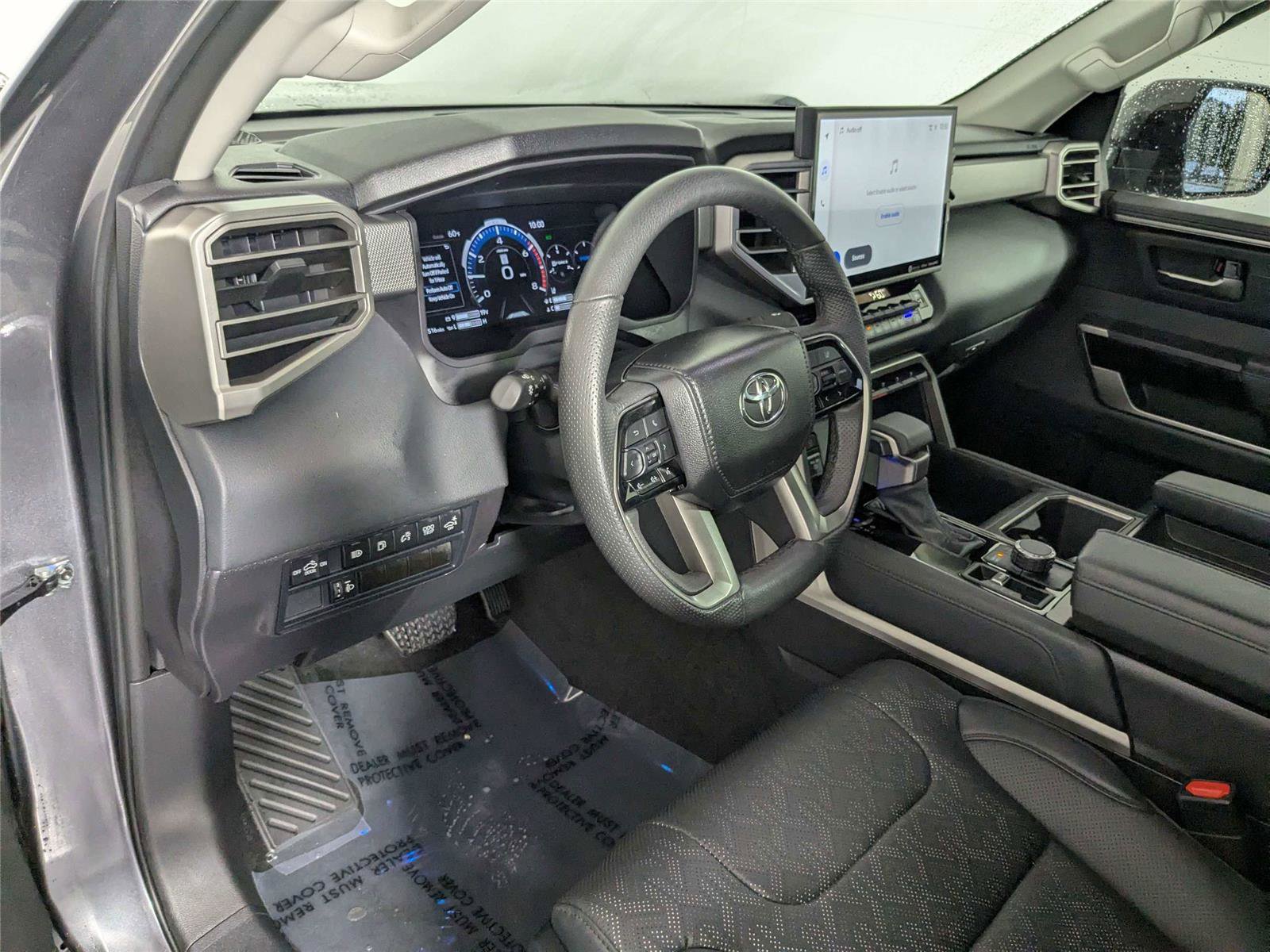 Used 2024 Toyota Tundra Limited AWD/4WD image 10