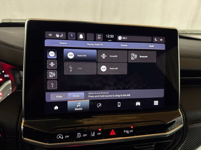 Used 2023 Jeep Compass Trailhawk w/ Trailhawk Convenience Group AWD/4WD image 19